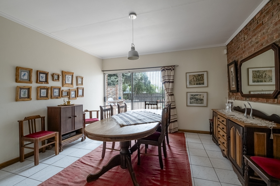 4 Bedroom Property for Sale in Summerstrand Eastern Cape